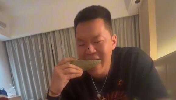 任泽区吃瓜事件视频,一场引发热议的网络风波