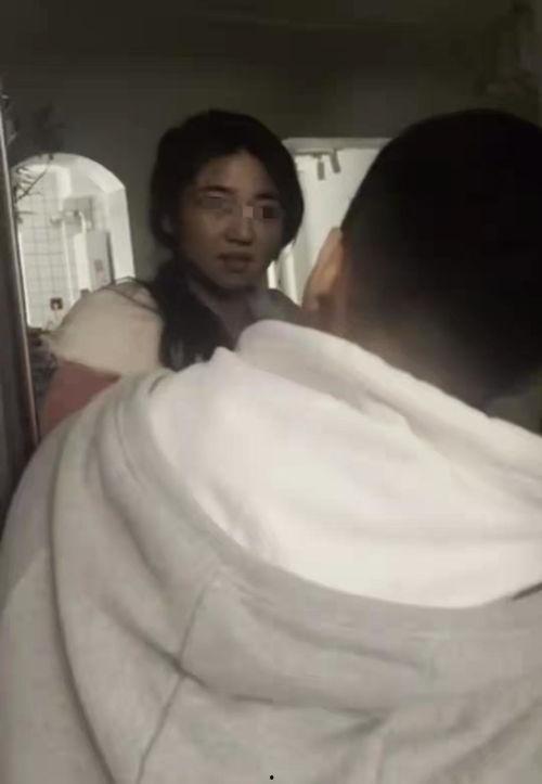 吃瓜妇女圆圆的视频,视频背后的故事与影响