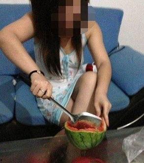 妹子工地吃瓜视频,妹子揭秘工地生活幕后真相