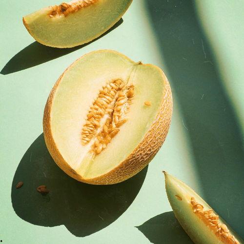 黄鸭可以吃哈密瓜吗视频,一场意外的美食之旅