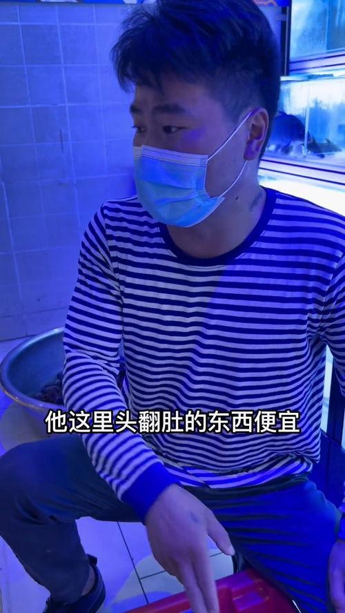 吃瓜撑肚子视频,揭秘网络搞笑视频背后的趣味与反思